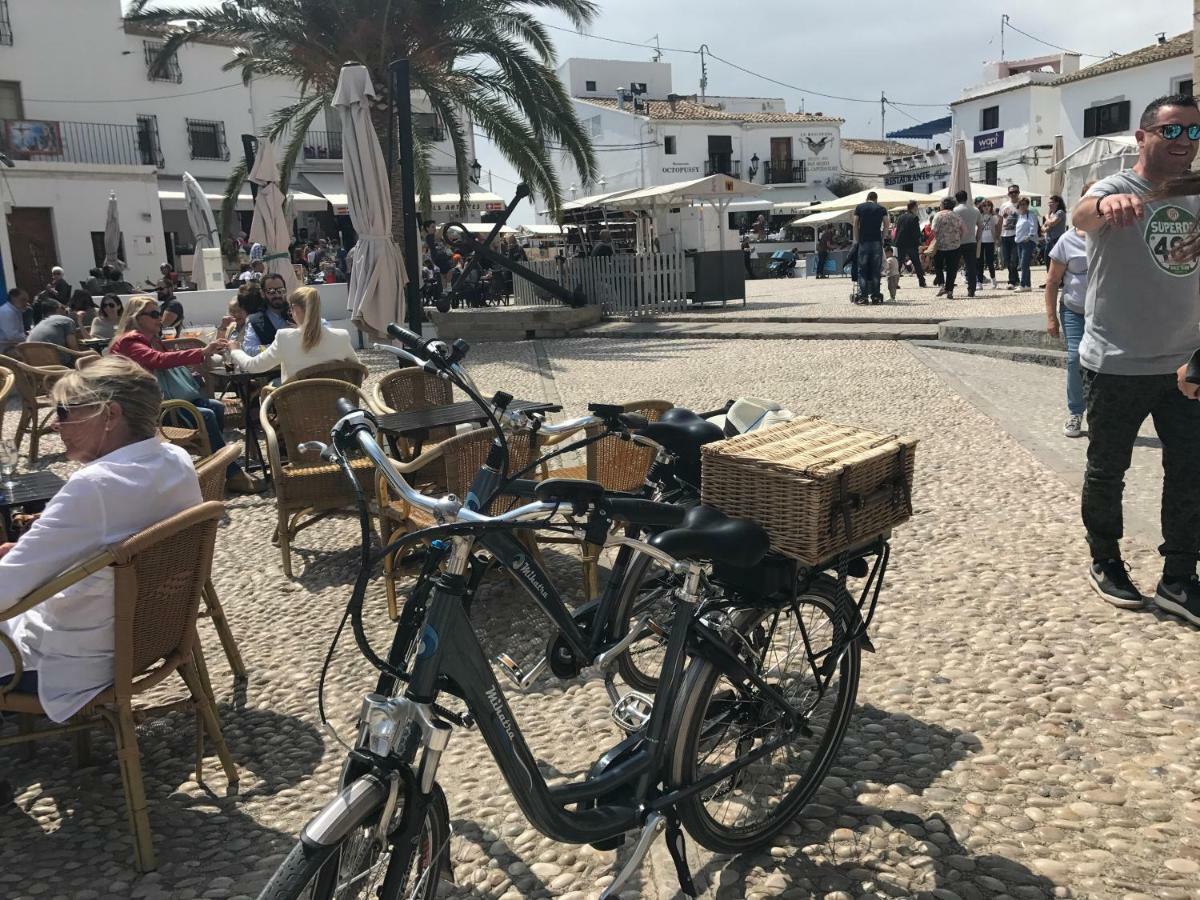 Altea, Callejeando Por Su Casco Antiguo. Exterior photo
