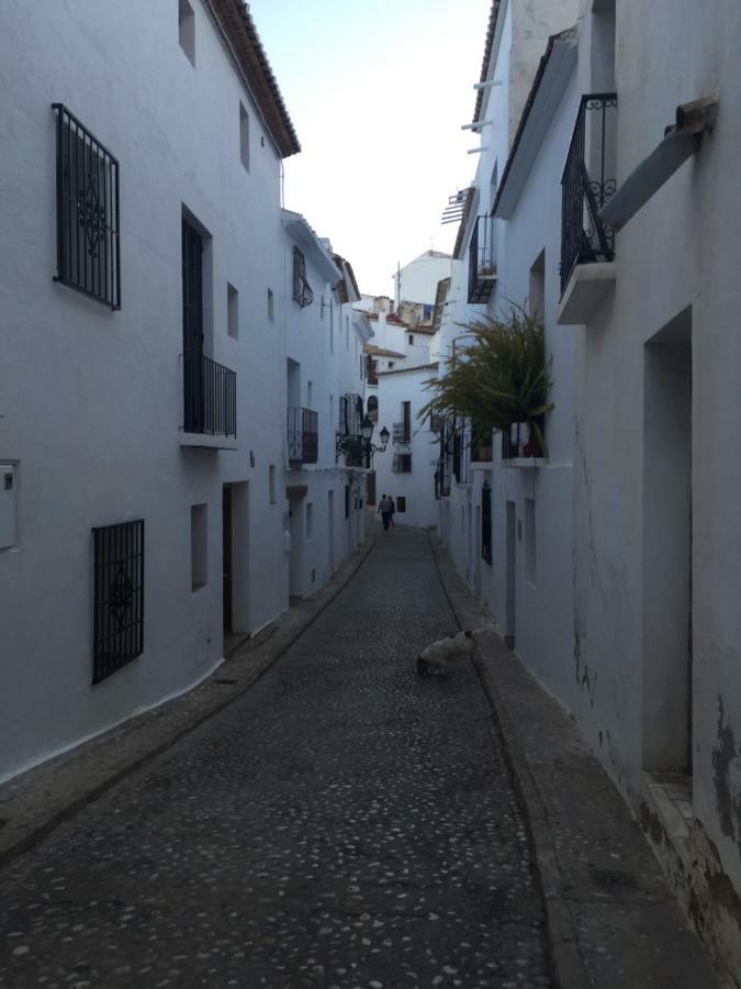 Altea, Callejeando Por Su Casco Antiguo. Exterior photo